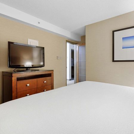 Sandman Hotel & Suites London Downtown Екстериор снимка