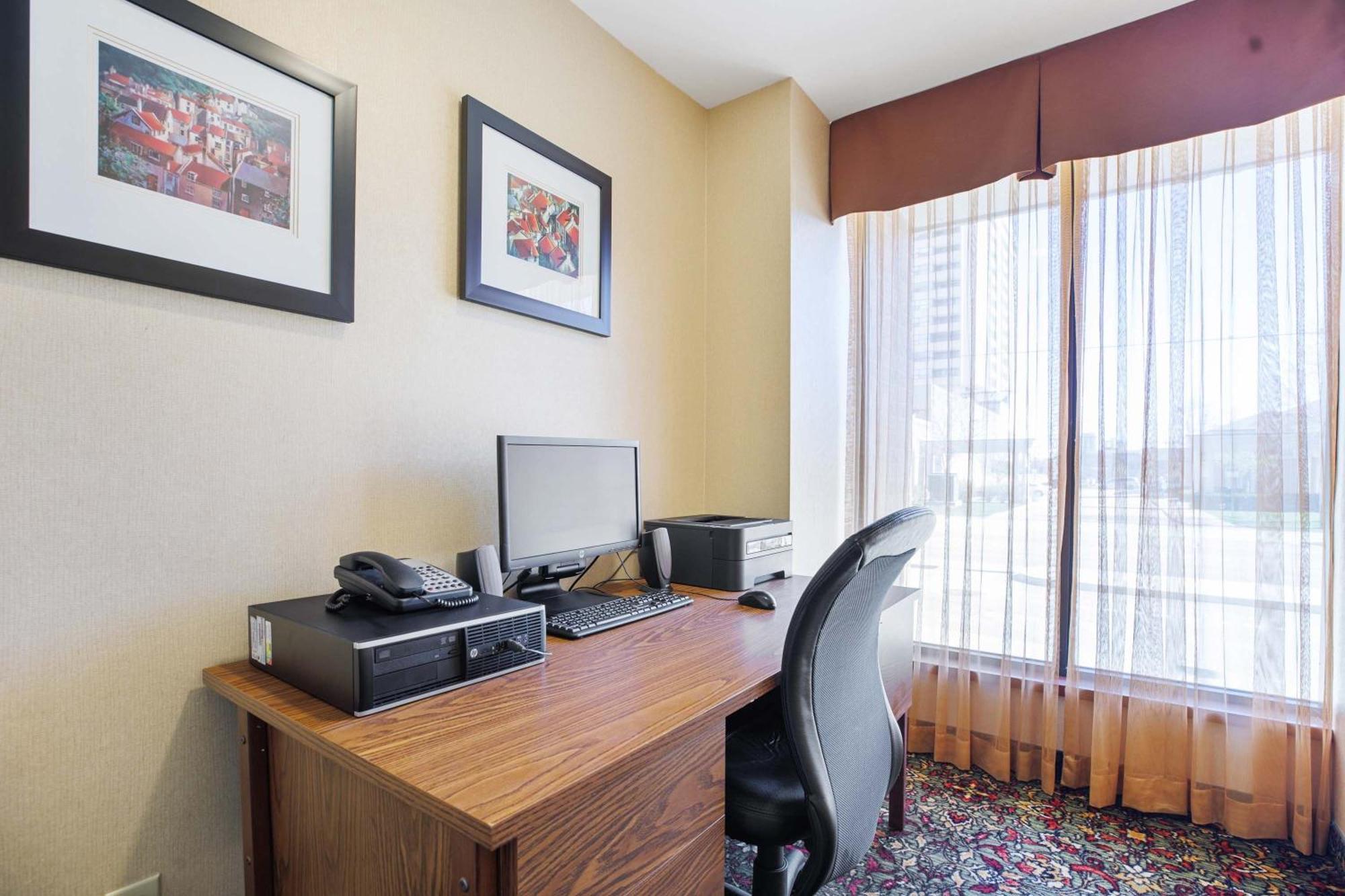 Sandman Hotel & Suites London Downtown Екстериор снимка