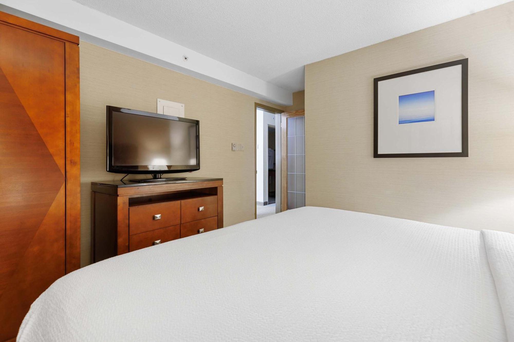 Sandman Hotel & Suites London Downtown Екстериор снимка