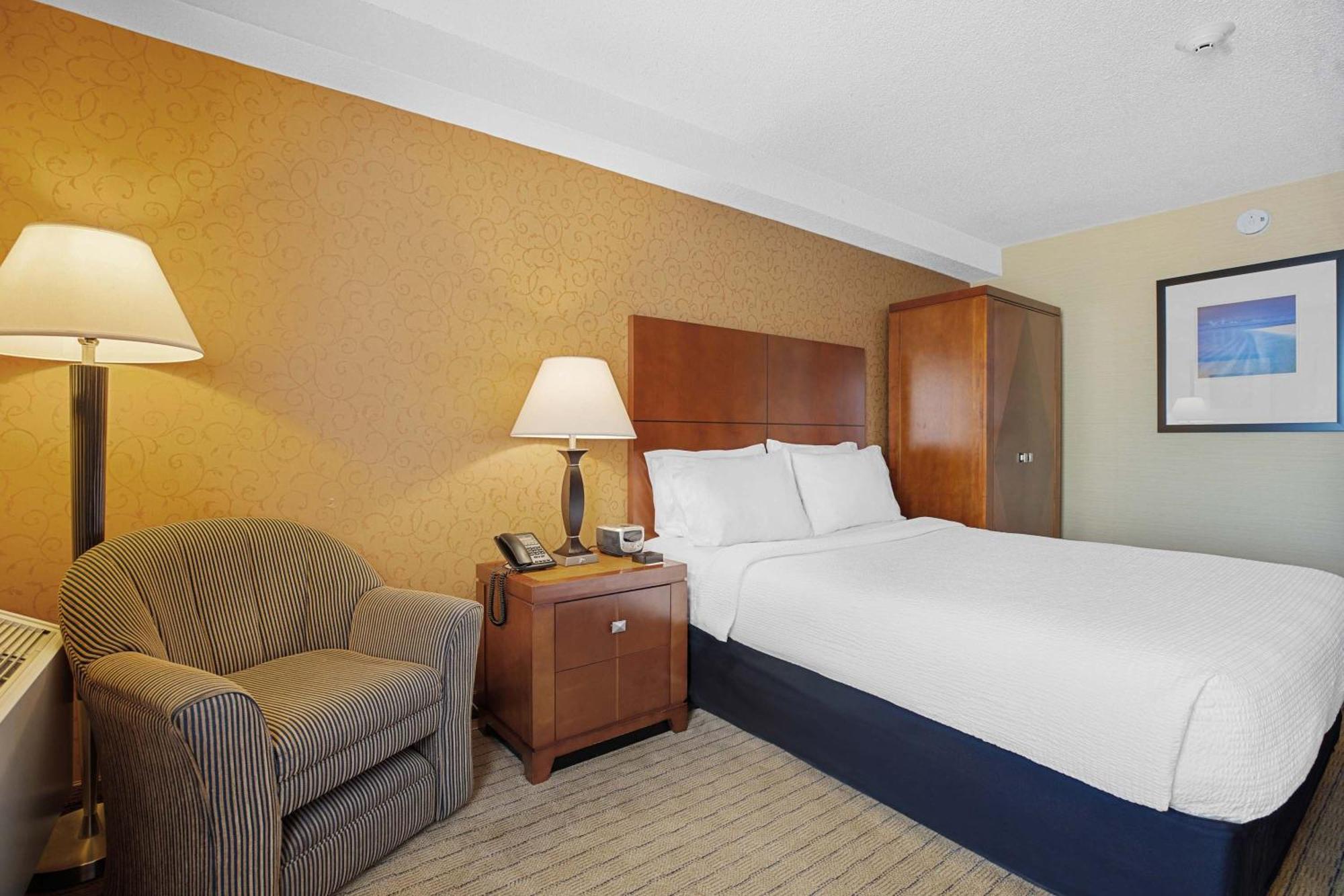 Sandman Hotel & Suites London Downtown Екстериор снимка