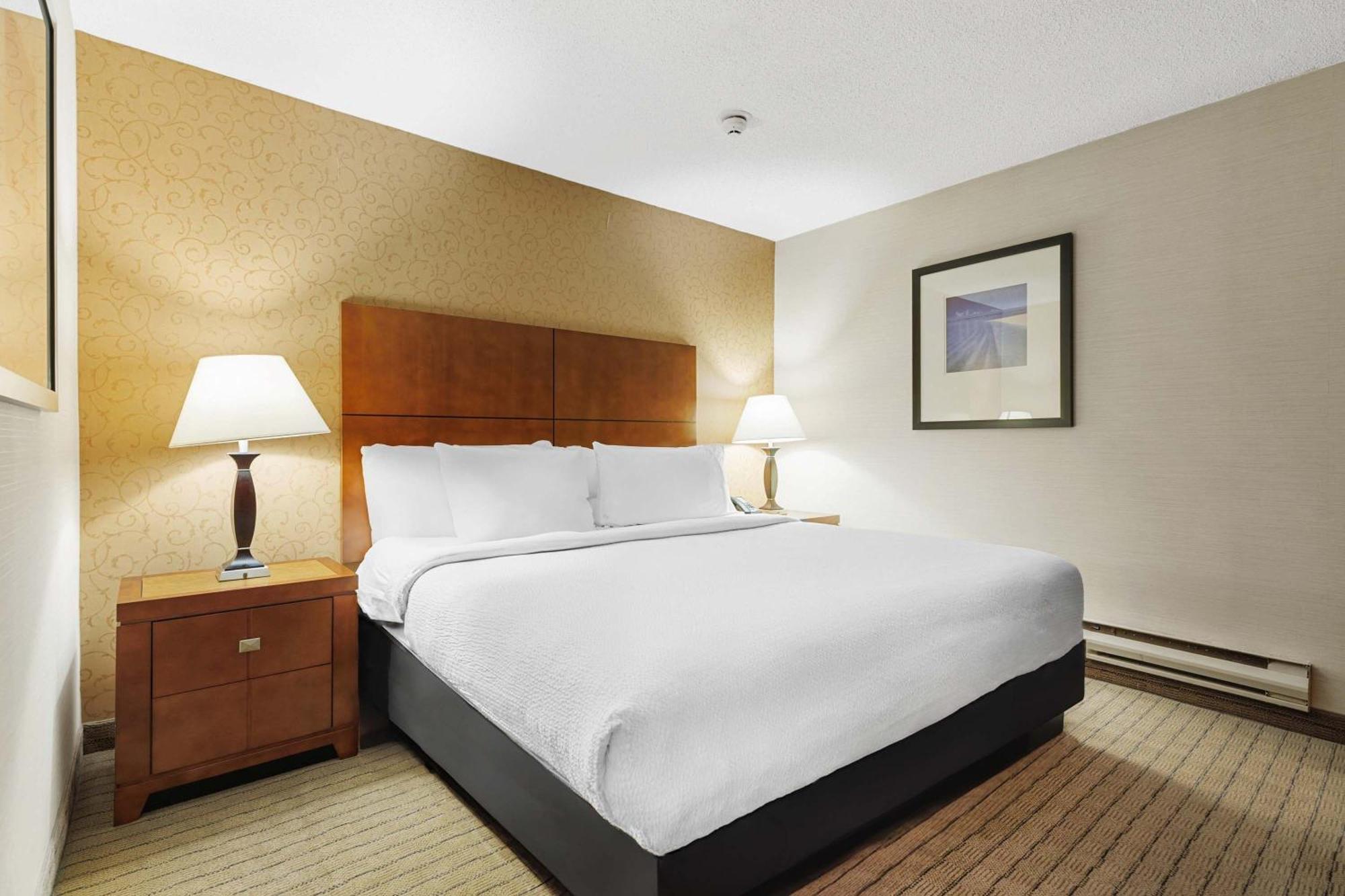 Sandman Hotel & Suites London Downtown Екстериор снимка