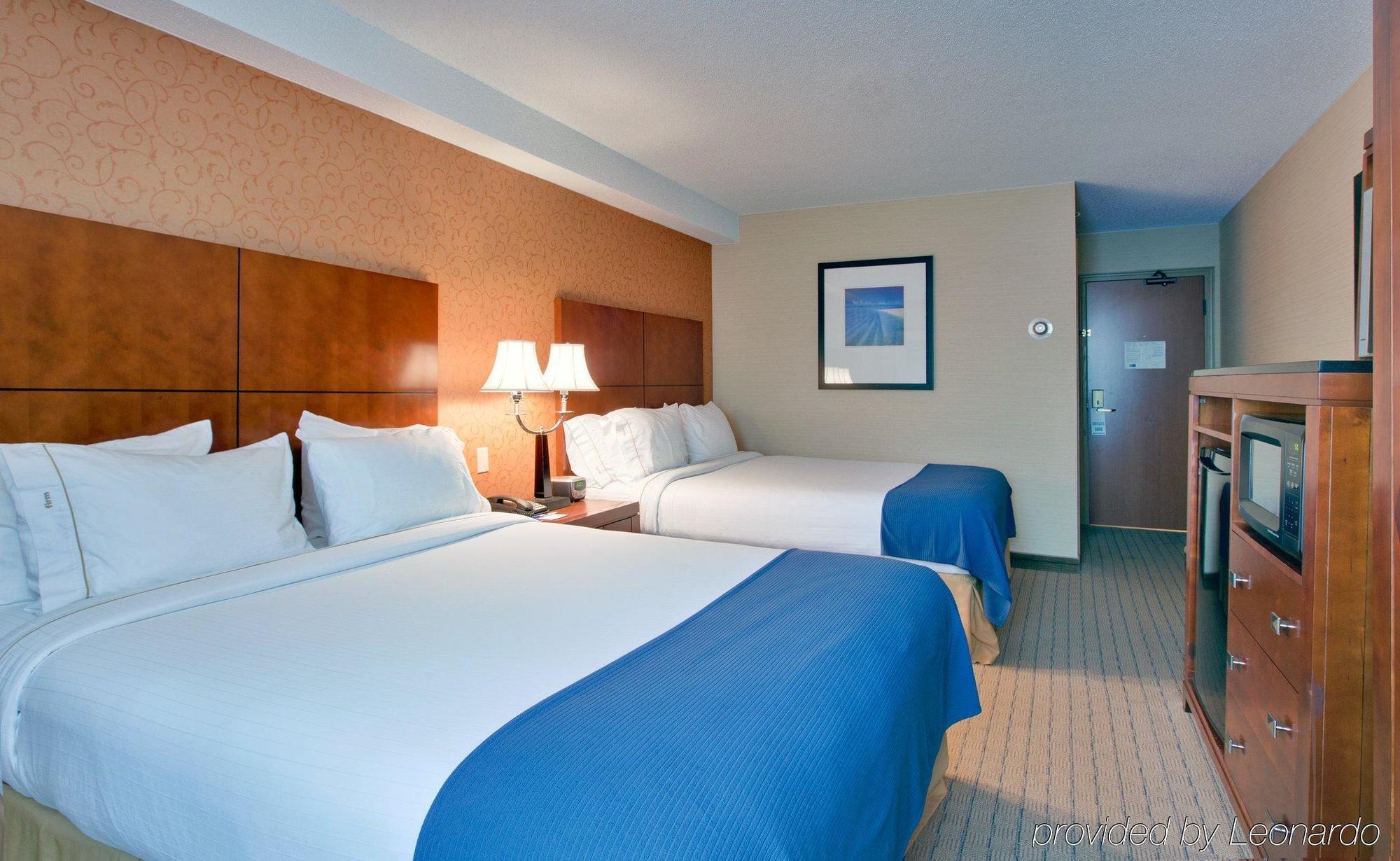 Sandman Hotel & Suites London Downtown Стая снимка